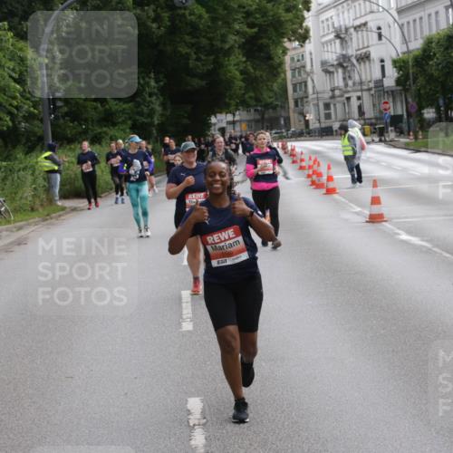 14.06.2026 - REWE Women's Run Jannik Wohlers http://msf.ph/oto/9818450 14.06.2026 11:00:12 Laufen 5149, 1, 5620, 657 meine-sportfotos.de