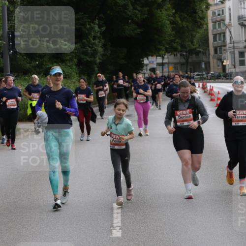 14.06.2026 - REWE Women's Run Jannik Wohlers http://msf.ph/oto/9818464 14.06.2026 11:00:16 Laufen 5541, 5382 meine-sportfotos.de