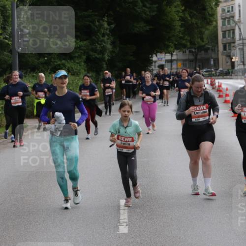 14.06.2026 - REWE Women's Run Jannik Wohlers http://msf.ph/oto/9818468 14.06.2026 11:00:16 Laufen 5382 meine-sportfotos.de