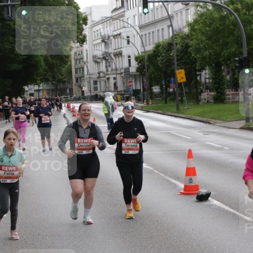 14.06.2026 - REWE Women's Run Jannik Wohlers http://msf.ph/oto/9818473 14.06.2026 11:00:17 Laufen 5960, 7, 7, 7, 1, 5416, 7 meine-sportfotos.de