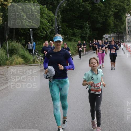 14.06.2026 - REWE Women's Run Jannik Wohlers http://msf.ph/oto/9818479 14.06.2026 11:00:19 Laufen 5960, 5541, 51 meine-sportfotos.de