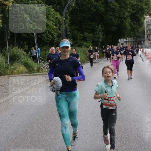 14.06.2026 - REWE Women's Run Jannik Wohlers http://msf.ph/oto/9818480 14.06.2026 11:00:19 Laufen 5960, 5541, 7 meine-sportfotos.de
