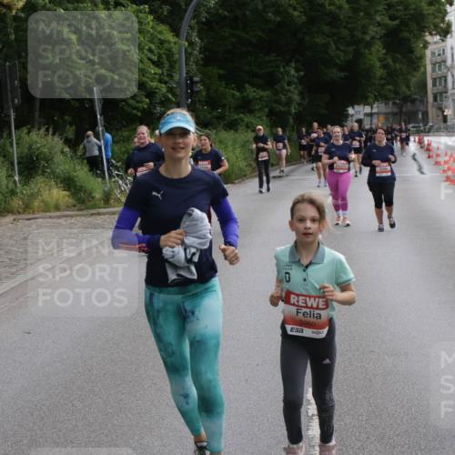 14.06.2026 - REWE Women's Run Jannik Wohlers http://msf.ph/oto/9818485 14.06.2026 11:00:19 Laufen 5960, 7, 5541, 7 meine-sportfotos.de