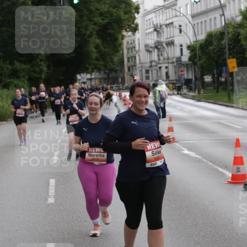 14.06.2026 - REWE Women's Run Jannik Wohlers http://msf.ph/oto/9818507 14.06.2026 11:00:25 Laufen 5436, 51, 5491, 01 meine-sportfotos.de