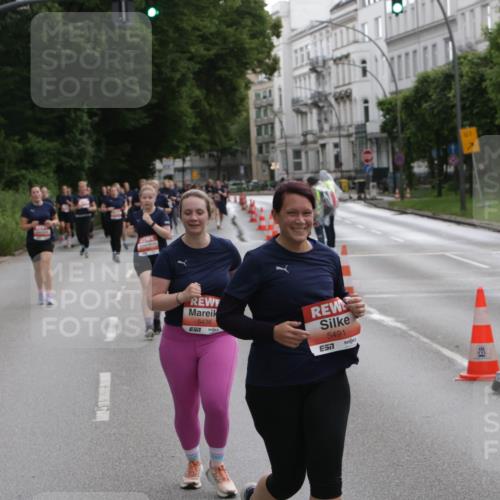 14.06.2026 - REWE Women's Run Jannik Wohlers http://msf.ph/oto/9818509 14.06.2026 11:00:25 Laufen 5436, 7, 5491, 7, 01 meine-sportfotos.de