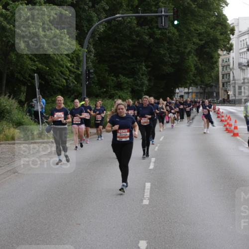 14.06.2026 - REWE Women's Run Jannik Wohlers http://msf.ph/oto/9818533 14.06.2026 11:00:33 Laufen 5805, 7 meine-sportfotos.de