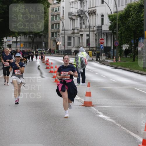 14.06.2026 - REWE Women's Run Jannik Wohlers http://msf.ph/oto/9818547 14.06.2026 11:00:40 Laufen 1 meine-sportfotos.de