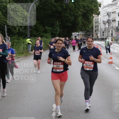 14.06.2026 - REWE Women's Run Jannik Wohlers http://msf.ph/oto/9818583 14.06.2026 11:00:54 Laufen 7, 5734, 57, 5735, 57, 1 meine-sportfotos.de