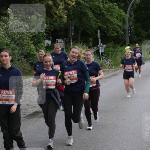 14.06.2026 - REWE Women's Run Jannik Wohlers http://msf.ph/oto/9818592 14.06.2026 11:00:55 Laufen 5752, 657, 5327, 7, 5116 meine-sportfotos.de