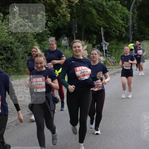 14.06.2026 - REWE Women's Run Jannik Wohlers http://msf.ph/oto/9818600 14.06.2026 11:00:56 Laufen 5327, 7, 5116, 51, 9, 7, 229, 7 meine-sportfotos.de