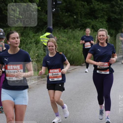 14.06.2026 - REWE Women's Run Jannik Wohlers http://msf.ph/oto/9818644 14.06.2026 11:01:06 Laufen 57, 5535, 572, 7 meine-sportfotos.de