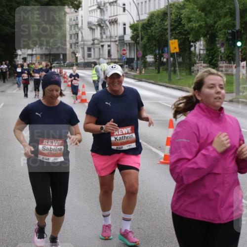14.06.2026 - REWE Women's Run Jannik Wohlers http://msf.ph/oto/9818661 14.06.2026 11:01:10 Laufen 1, 5722, 5347, 657 meine-sportfotos.de