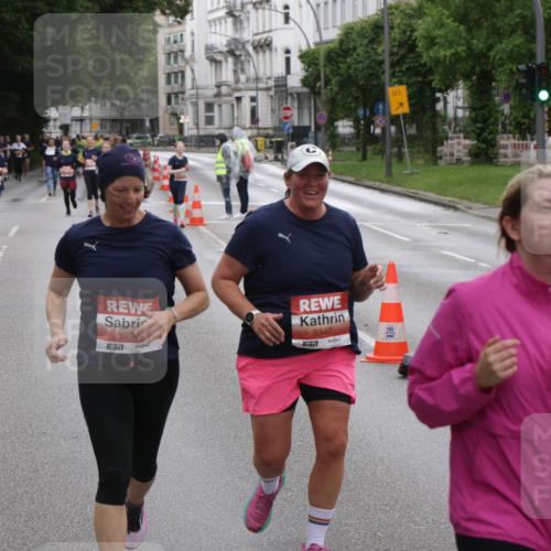 14.06.2026 - REWE Women's Run Jannik Wohlers http://msf.ph/oto/9818665 14.06.2026 11:01:10 Laufen 6099, 1, 572, 5347, 657 meine-sportfotos.de
