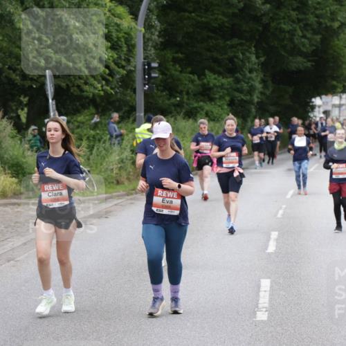 14.06.2026 - REWE Women's Run Jannik Wohlers http://msf.ph/oto/9818676 14.06.2026 11:01:17 Laufen 5368, 517, 5369, 7 meine-sportfotos.de