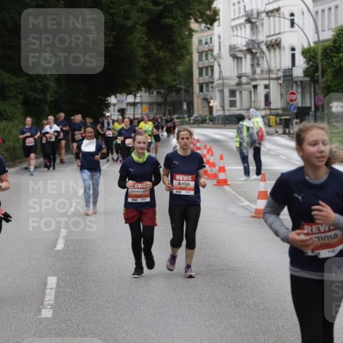14.06.2026 - REWE Women's Run Jannik Wohlers http://msf.ph/oto/9818684 14.06.2026 11:01:20 Laufen 1 meine-sportfotos.de