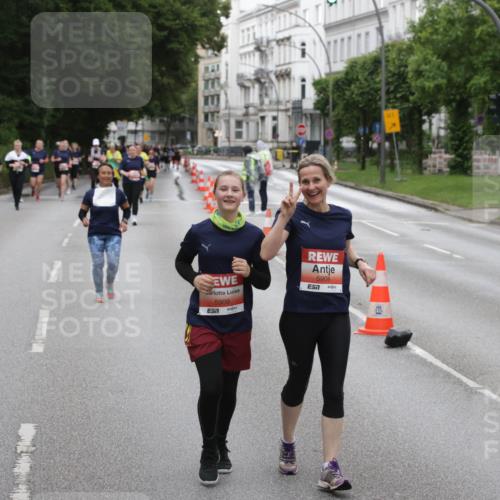 14.06.2026 - REWE Women's Run Jannik Wohlers http://msf.ph/oto/9818693 14.06.2026 11:01:24 Laufen 5909, 5908 meine-sportfotos.de