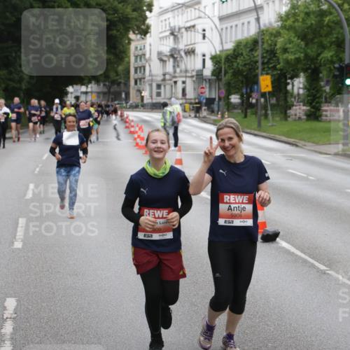 14.06.2026 - REWE Women's Run Jannik Wohlers http://msf.ph/oto/9818698 14.06.2026 11:01:24 Laufen 01, 7, 909, 5908 meine-sportfotos.de