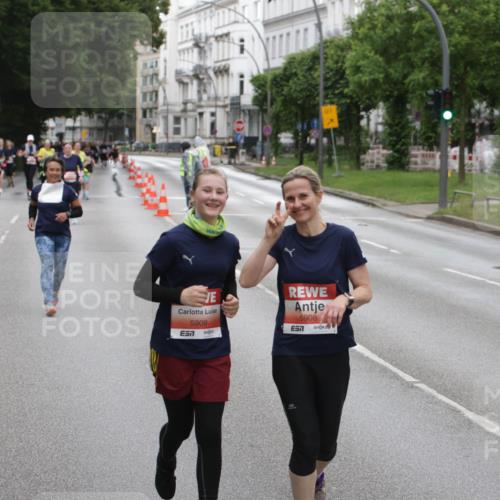 14.06.2026 - REWE Women's Run Jannik Wohlers http://msf.ph/oto/9818703 14.06.2026 11:01:24 Laufen 5909, 5908, 57, 01 meine-sportfotos.de