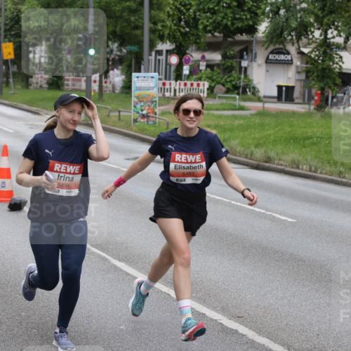 14.06.2026 - REWE Women's Run Jannik Wohlers http://msf.ph/oto/9818747 14.06.2026 11:01:38 Laufen 5484, 5483 meine-sportfotos.de