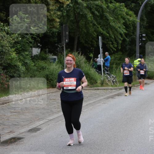 14.06.2026 - REWE Women's Run Jannik Wohlers http://msf.ph/oto/9818756 14.06.2026 11:01:46 Laufen 7, 5206 meine-sportfotos.de