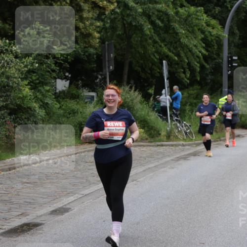 14.06.2026 - REWE Women's Run Jannik Wohlers http://msf.ph/oto/9818760 14.06.2026 11:01:46 Laufen 5414, 7, 5206 meine-sportfotos.de