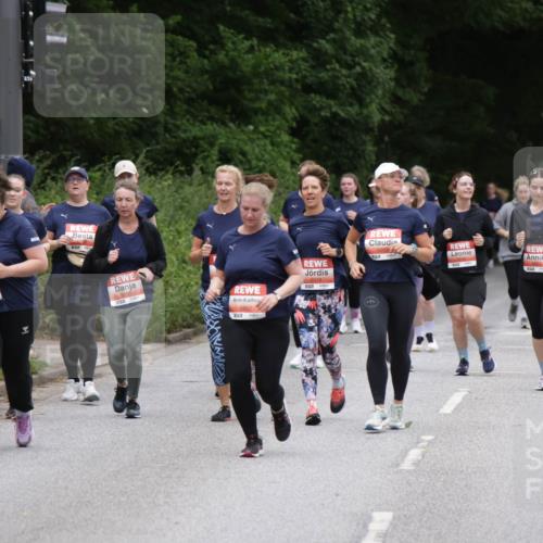 14.06.2026 - REWE Women's Run Jannik Wohlers http://msf.ph/oto/9818769 14.06.2026 11:01:51 Laufen 5807, 577, 019, 5018 meine-sportfotos.de