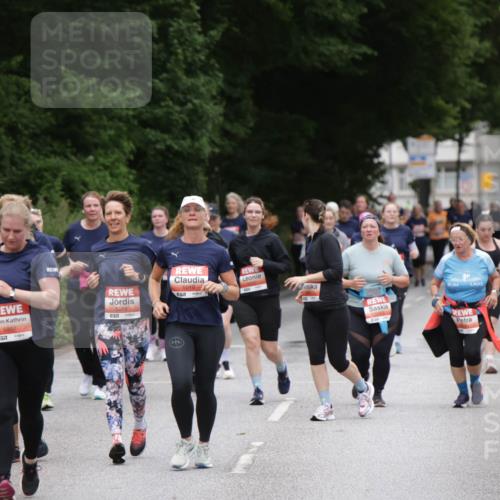 14.06.2026 - REWE Women's Run Jannik Wohlers http://msf.ph/oto/9818781 14.06.2026 11:01:53 Laufen 3, 5186, 5019, 5807, 57, 5018, 7 meine-sportfotos.de