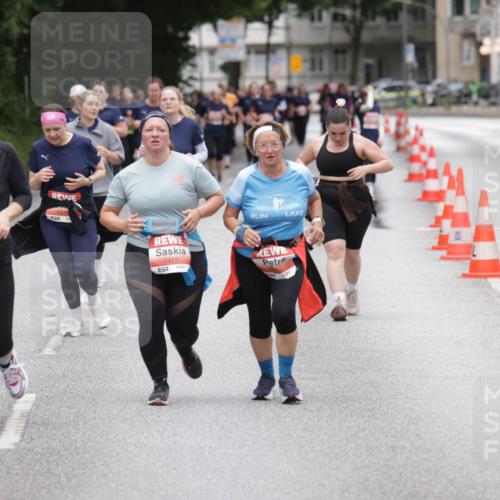 14.06.2026 - REWE Women's Run Jannik Wohlers http://msf.ph/oto/9818803 14.06.2026 11:01:58 Laufen 5851, 5413, 57 meine-sportfotos.de