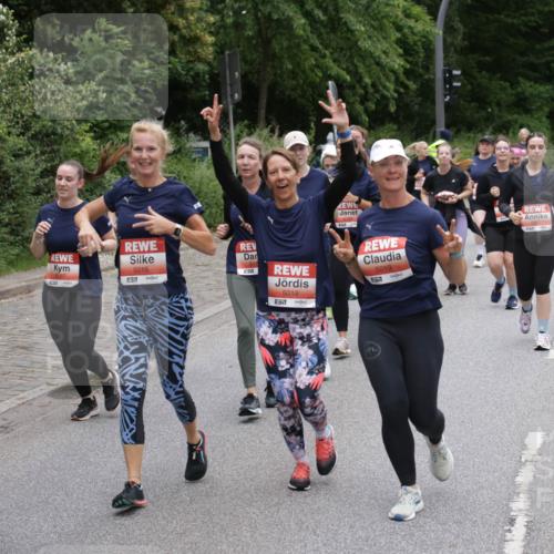 14.06.2026 - REWE Women's Run Jannik Wohlers http://msf.ph/oto/9818818 14.06.2026 11:02:00 Laufen 5807, 57, 187, 5016, 5018, 57, 5019, 57 meine-sportfotos.de