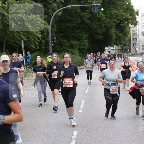 14.06.2026 - REWE Women's Run Jannik Wohlers http://msf.ph/oto/9818830 14.06.2026 11:02:02 Laufen 6019, 5851, 51 meine-sportfotos.de