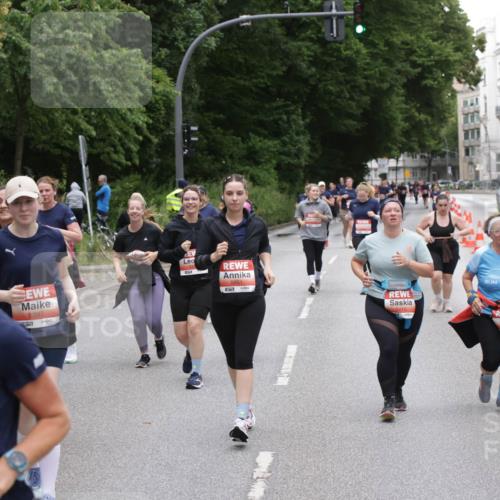 14.06.2026 - REWE Women's Run Jannik Wohlers http://msf.ph/oto/9818832 14.06.2026 11:02:02 Laufen 6019, 5397, 57, 5413 meine-sportfotos.de