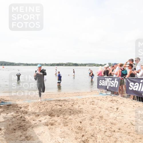 21.06.2026 - Viking Triathlon Michael Strokosch http://msf.ph/oto/9818938 21.06.2026 10:32:21 Schwimmen 145 meine-sportfotos.de