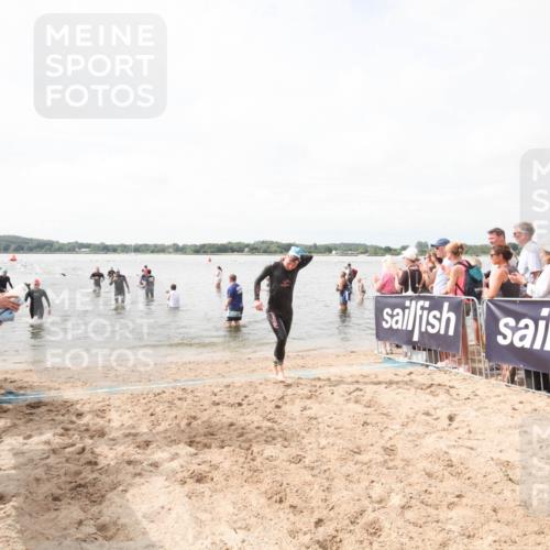 21.06.2026 - Viking Triathlon Michael Strokosch http://msf.ph/oto/9818946 21.06.2026 10:33:12 Schwimmen 114, 269, 383 meine-sportfotos.de
