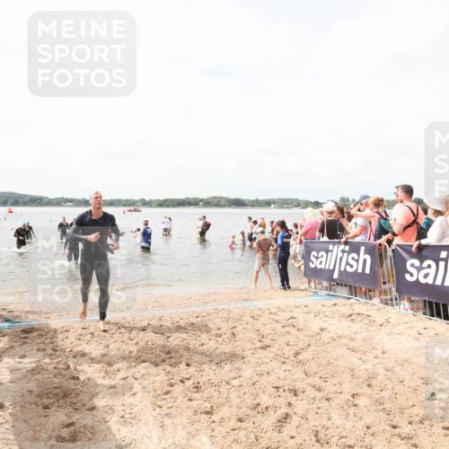 21.06.2026 - Viking Triathlon Michael Strokosch http://msf.ph/oto/9819079 21.06.2026 10:38:32 Schwimmen 316, 465 meine-sportfotos.de