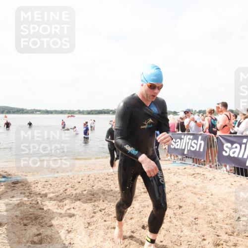 21.06.2026 - Viking Triathlon Michael Strokosch http://msf.ph/oto/9819096 21.06.2026 10:38:57 Schwimmen 53, 144, 303, 419, 666 meine-sportfotos.de