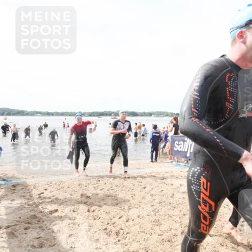 21.06.2026 - Viking Triathlon Michael Strokosch http://msf.ph/oto/9819182 21.06.2026 10:42:22 Schwimmen 188, 266, 279, 399, 492, 516 meine-sportfotos.de