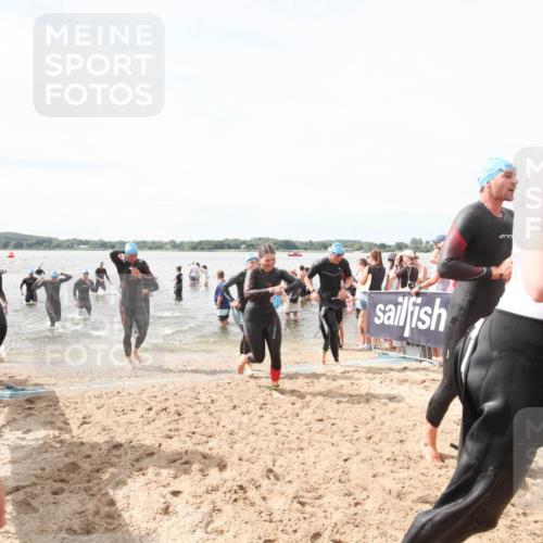 21.06.2026 - Viking Triathlon Michael Strokosch http://msf.ph/oto/9819279 21.06.2026 10:45:28 Schwimmen 48, 105, 147, 258, 273, 274, 302, 354, 635 meine-sportfotos.de