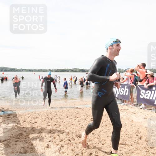 21.06.2026 - Viking Triathlon Michael Strokosch http://msf.ph/oto/9819292 21.06.2026 10:45:41 Schwimmen 37, 54, 85, 158, 376, 540, 562 meine-sportfotos.de