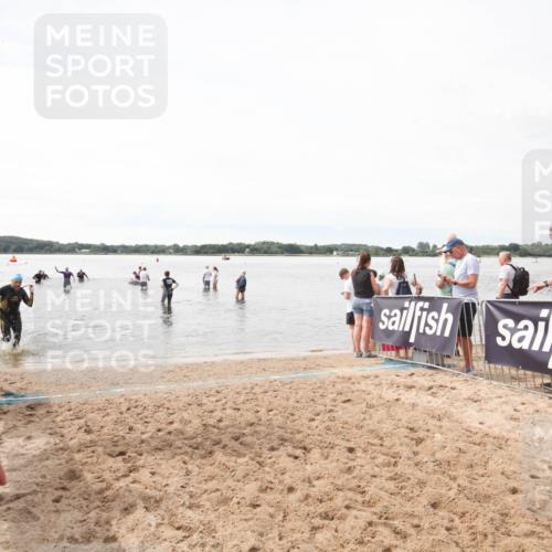 21.06.2026 - Viking Triathlon Michael Strokosch http://msf.ph/oto/9819471 21.06.2026 10:55:59 Schwimmen 77, 264 meine-sportfotos.de