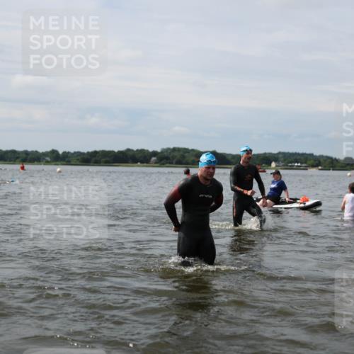 21.06.2026 - Viking Triathlon Michael Strokosch http://msf.ph/oto/9819518 21.06.2026 10:45:27 Schwimmen 37, 48, 54, 85, 105, 147, 158, 273, 274, 302, 354, 376, 540, 562, 635 meine-sportfotos.de