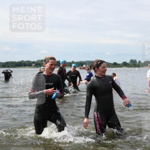 21.06.2026 - Viking Triathlon Michael Strokosch http://msf.ph/oto/9819558 21.06.2026 10:45:56 Schwimmen 107, 138, 172, 196, 245, 331, 389, 403, 405, 448, 494, 510, 534, 539, 563 meine-sportfotos.de