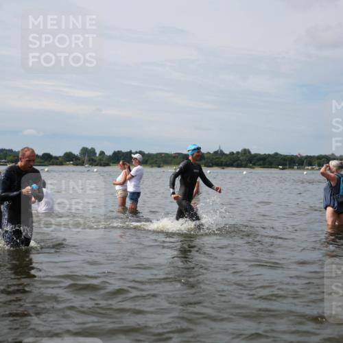 21.06.2026 - Viking Triathlon Michael Strokosch http://msf.ph/oto/9819587 21.06.2026 10:46:16 Schwimmen 91, 107, 322, 324, 388, 403, 494, 497, 555, 563, 654 meine-sportfotos.de