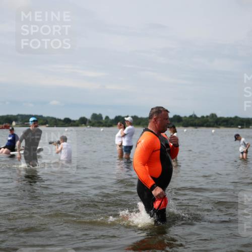 21.06.2026 - Viking Triathlon Michael Strokosch http://msf.ph/oto/9819611 21.06.2026 10:46:26 Schwimmen 156, 260, 322, 324, 341, 363, 388, 414, 497, 650, 654 meine-sportfotos.de