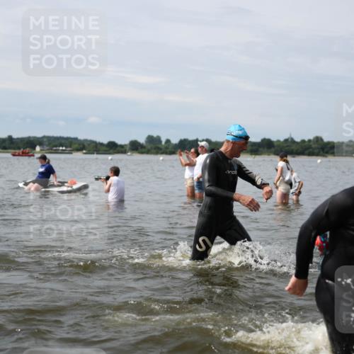 21.06.2026 - Viking Triathlon Michael Strokosch http://msf.ph/oto/9819628 21.06.2026 10:46:37 Schwimmen 156, 173, 217, 260, 341, 358, 363, 388, 414, 443, 476, 650, 670 meine-sportfotos.de