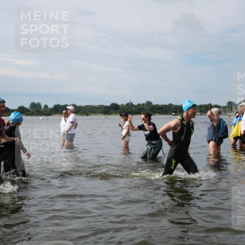 21.06.2026 - Viking Triathlon Michael Strokosch http://msf.ph/oto/9819697 21.06.2026 10:47:16 Schwimmen 116, 123, 155, 183, 212, 304, 317, 321, 352, 353, 469, 571 meine-sportfotos.de