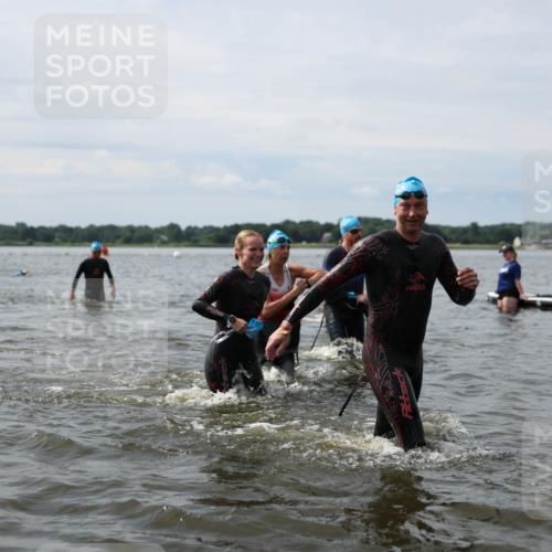 21.06.2026 - Viking Triathlon Michael Strokosch http://msf.ph/oto/9819708 21.06.2026 10:47:20 Schwimmen 116, 123, 155, 183, 212, 297, 304, 317, 352, 353, 469, 554, 571 meine-sportfotos.de