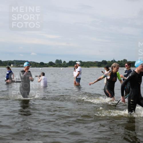 21.06.2026 - Viking Triathlon Michael Strokosch http://msf.ph/oto/9819730 21.06.2026 10:47:28 Schwimmen 56, 123, 183, 212, 297, 304, 317, 352, 353, 469, 554, 571, 574 meine-sportfotos.de