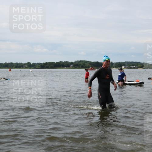 21.06.2026 - Viking Triathlon Michael Strokosch http://msf.ph/oto/9819745 21.06.2026 10:47:33 Schwimmen 56, 297, 304, 353, 469, 554, 571, 574 meine-sportfotos.de