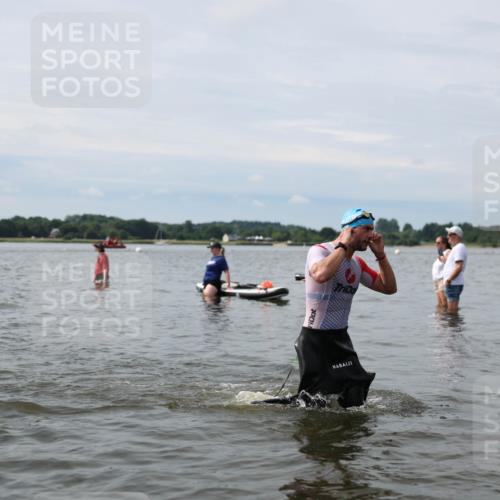21.06.2026 - Viking Triathlon Michael Strokosch http://msf.ph/oto/9819755 21.06.2026 10:47:45 Schwimmen 56, 60, 297, 574 meine-sportfotos.de