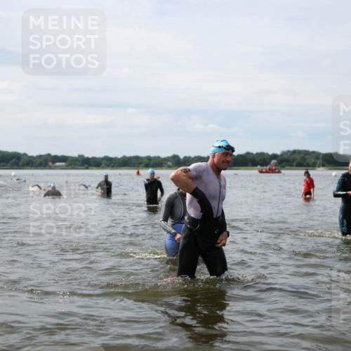 21.06.2026 - Viking Triathlon Michael Strokosch http://msf.ph/oto/9819765 21.06.2026 10:47:58 Schwimmen 60, 164, 198, 289, 638 meine-sportfotos.de